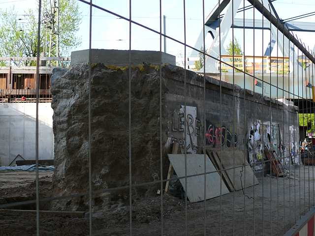 &Uuml;berreste