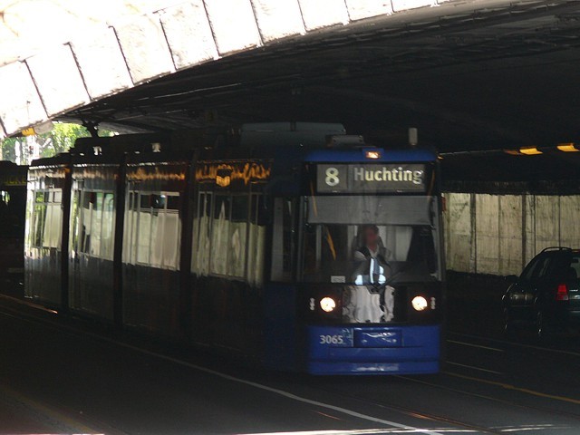 Im Gustav-Deetjen-Tunnel