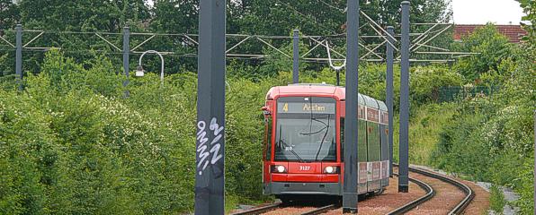 GT8N-1 auf der Linie 4