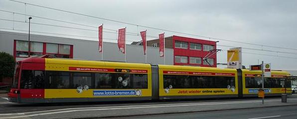 GT8N-1 3111 mit gelber Vollwerbung