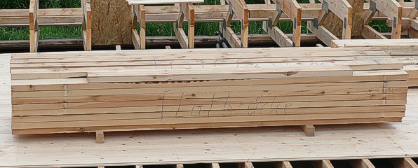 Linie 4: Am 06.05.2012 an der Flutbrücke