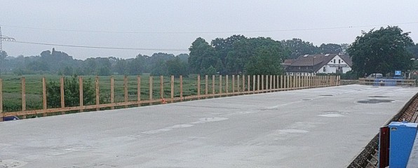 Linie 4: Betonarbeiten an der Flutbrücke