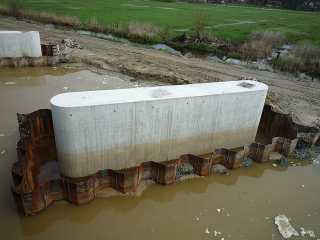 An der Flutbrücke