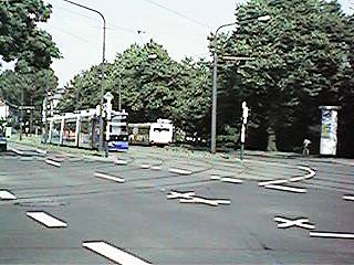 Die 1E in der Daniel-v.-Büren-Straße