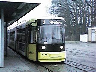 Die Linie 1 nach Osterholz am Roland-Center