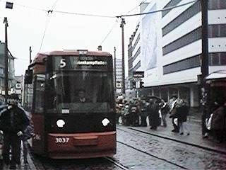 Linie 5 zur Kulenkampffallee an der Domsheide