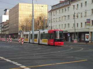 Linie 4 in der Langemarckstraße