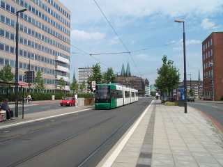Linie 3 auf der Wilhelm-Kaisen-Brücke