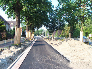 Asphalt in der Lilienthaler Heerstraße