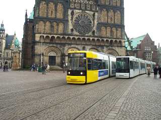 Vor dem Dom