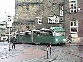 Ein 6-achsiger Triebwagen