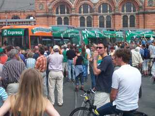 Vor dem  Hauptbahnhof