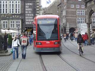Vor dem Rathaus