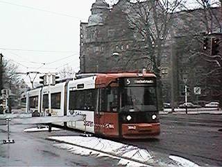 Linie 5 in der Hermann-Böse-Straße