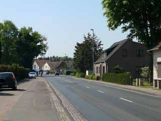 25.04.2011