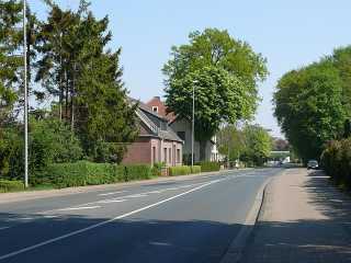 25.04.2011