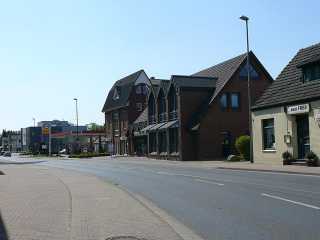 25.04.2011