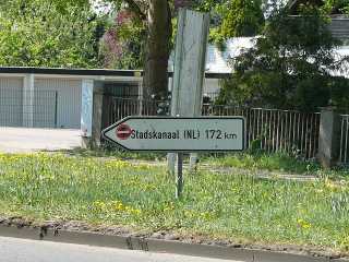 25.04.2011