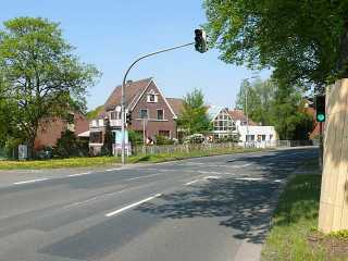 25.04.2011