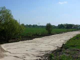 25.04.2011