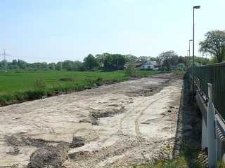 25.04.2011