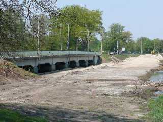 25.04.2011