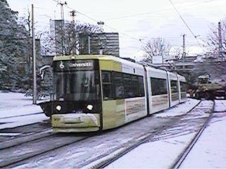 Linie 6 zur Universität im Schnee.