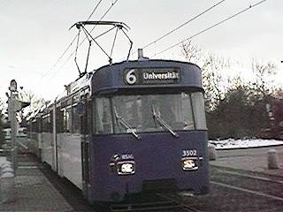 Linie 6 an der Universität