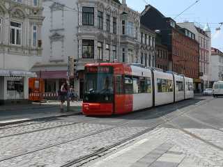 An der Haltestelle St.-Jürgen-Straße