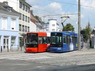 An der Haltestelle St.-Jürgen-Straße