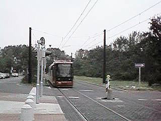 Eine Bahn an der Universität