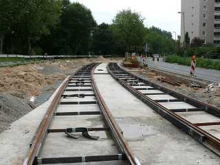 Gleise an der Haltestelle Neuwieder Straße