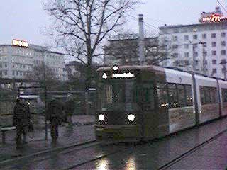 Linie 4 am Hauptbahnhof
