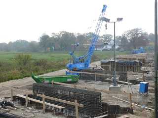 An der Flutbrücke