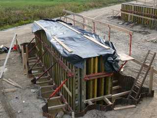 An der Flutbrücke
