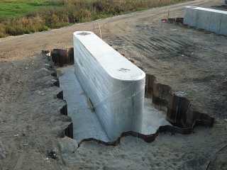 An der Flutbrücke
