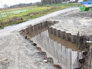 An der Flutbrücke