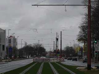Hans-Bredow-Straße