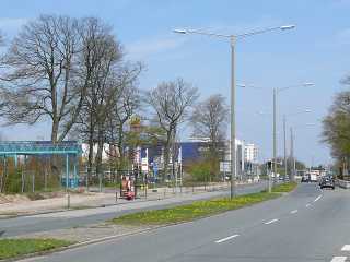 In der Hans-Bredow-Straße.